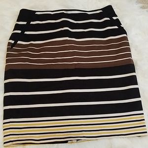 Outback Red multi-color striped pencil skirt